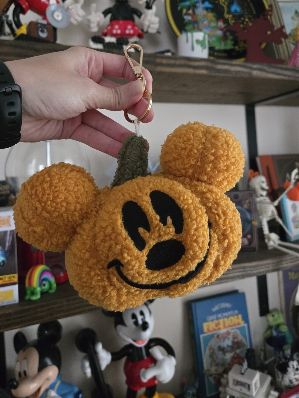 Mickey pumpkin plush keychain